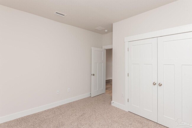 Building Photo - 10629 Davenport Lp