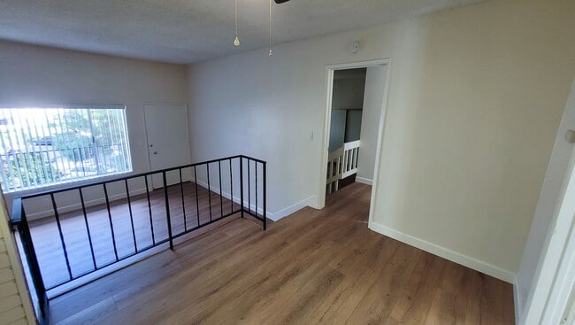 Building Photo - Remodeled Upstairs 2 Bed 2 Bath Condo with...