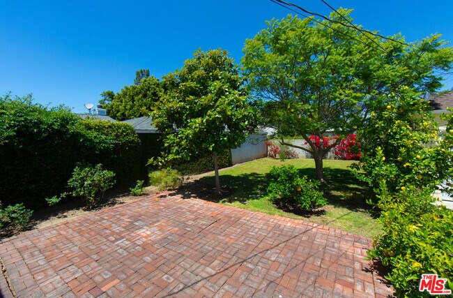 Building Photo - 6353 W 82nd St