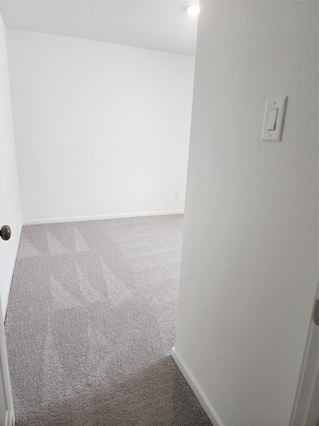 Building Photo - 21507 Willow River Canyon Ln