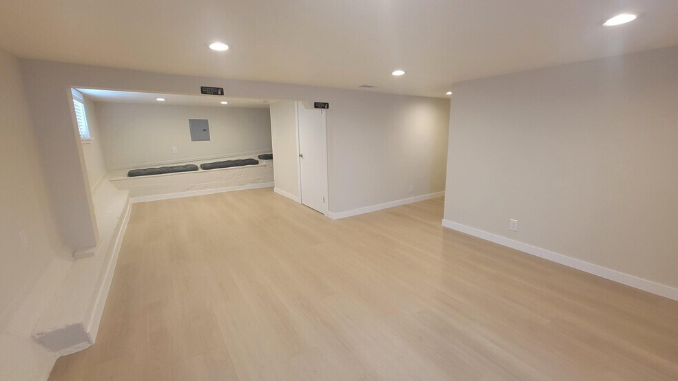 Bonus Room - 622 Miller Ave