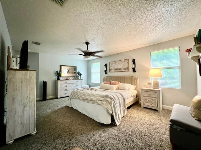 Building Photo - 1116 Willow Tree Dr