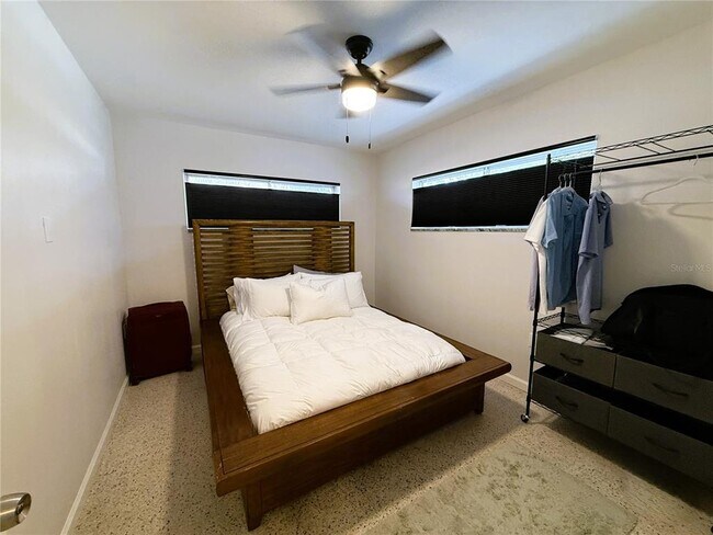 Building Photo - 14017 W Parsley Dr