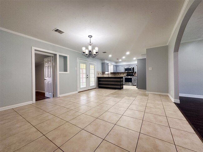 Building Photo - 17706 Wild Oak Dr