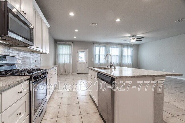 Building Photo - 10326 Rosalina Lp