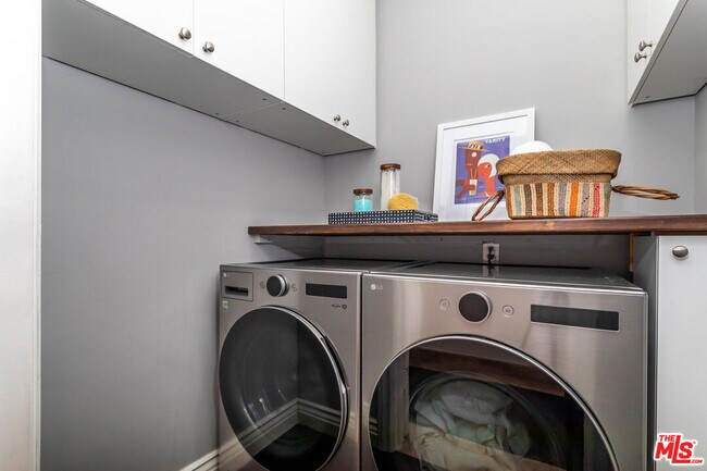 Building Photo - 17230 Silver Ln