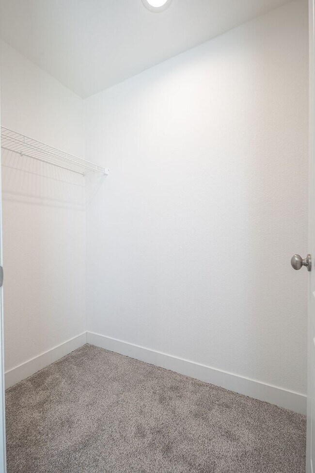 Building Photo - 8559 E Coralbell Ave