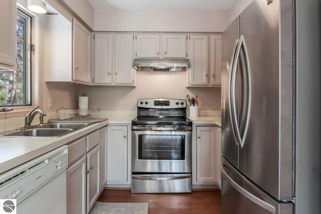 Building Photo - 3814 Maid Marian Ln