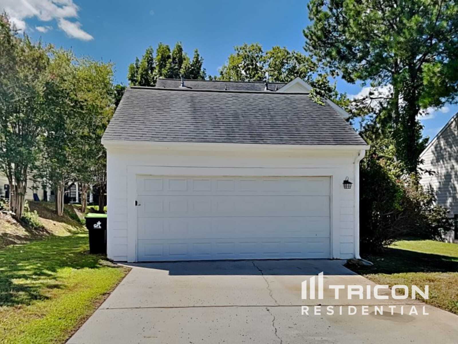 Building Photo - 606 Brookwater Dr