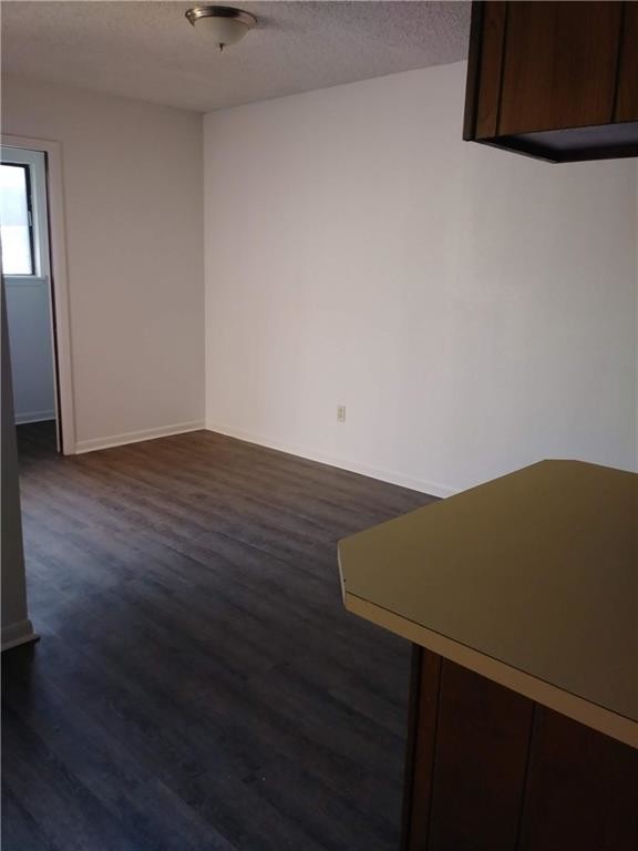 Building Photo - 4021 Acushnet Dr