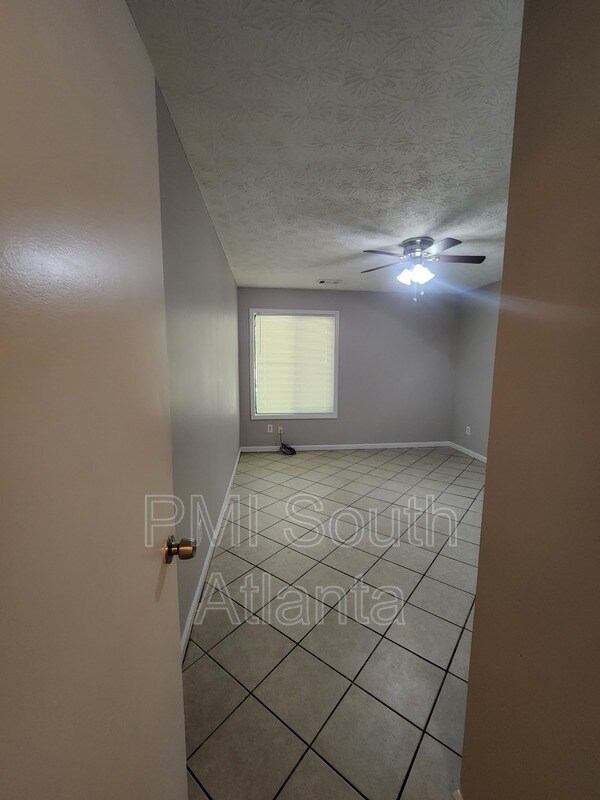 Building Photo - 107 Spring Ct