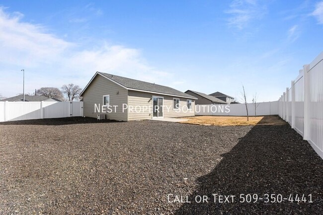 Building Photo - 422 N Washington St