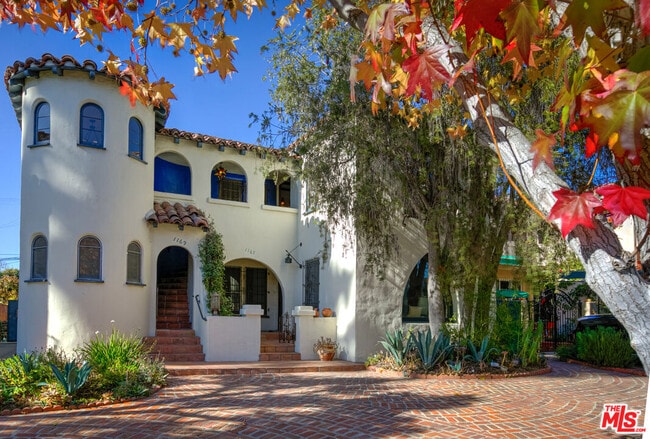 Building Photo - 1169 Hi Point St