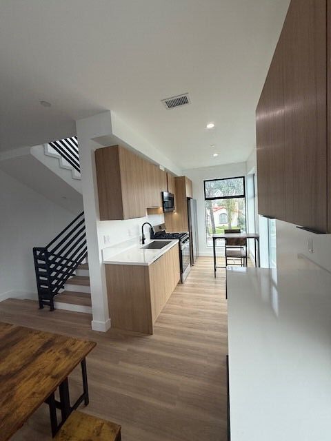 Building Photo - 1200 W 37th Dr