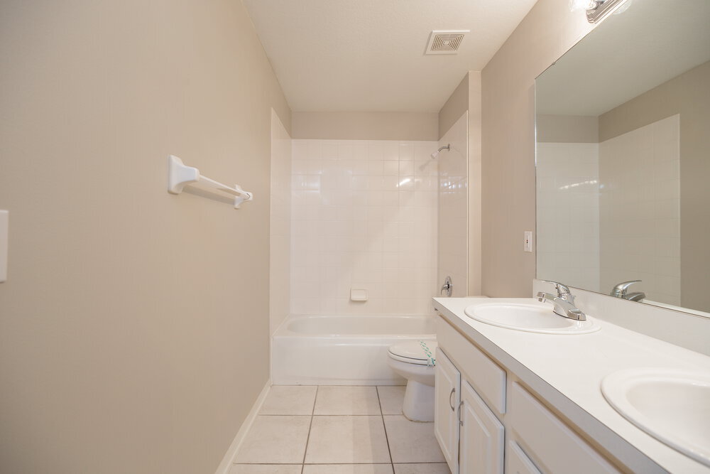 Building Photo - 15833 Pine Lily Ct