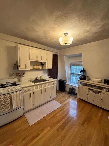 Building Photo - 219 Washington St