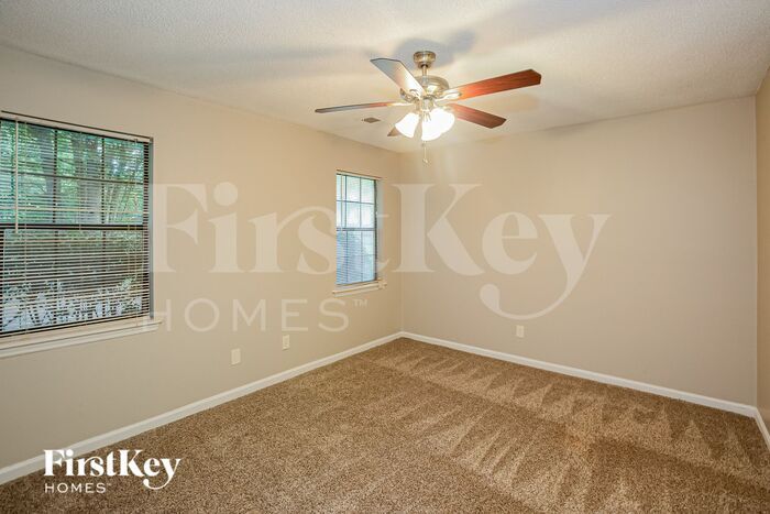 Building Photo - 6014 Crosswood Ct