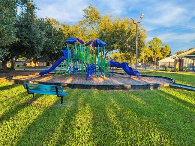 Building Photo - 3615 Kingston Vale Dr