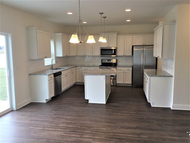 Building Photo - 65 S Lancaster Dr