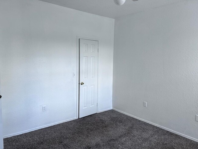 Building Photo - 2 Bed/1 Bath Apartment within Madison at M...