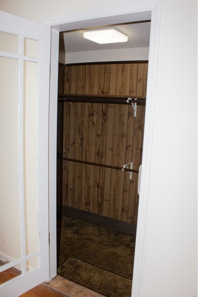 Building Photo - 712 14th St