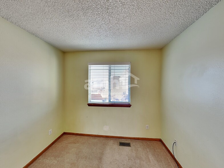 Building Photo - 4077 Ensenada St