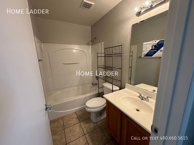 Building Photo - 44871 Gavilan Dr