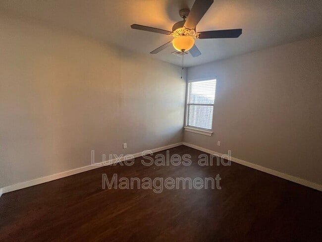 Building Photo - 1407 MacAlpine St