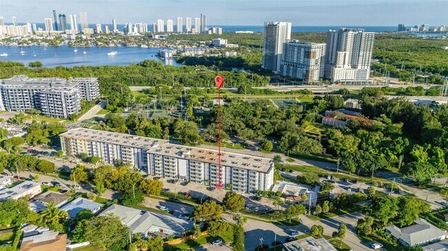 Building Photo - 16851 NE 23rd Ave