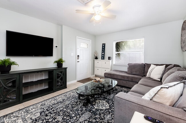 Building Photo - 3720 1st Ave N