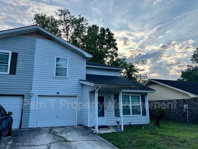 Building Photo - 128 Fox Chase Rd