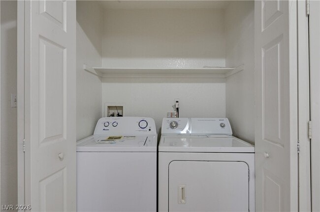 Building Photo - 5018 S Rainbow Blvd