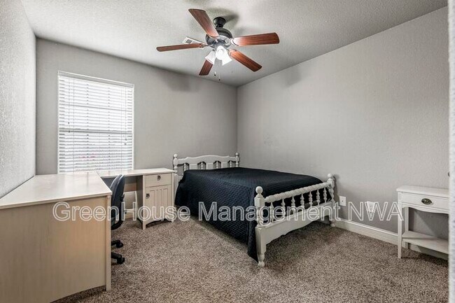 Building Photo - 307 Blair Cir
