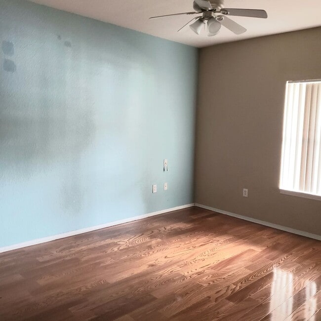 Building Photo - Luxury and Spacious, 1st floor condo with ...