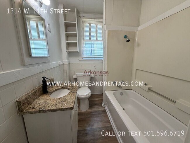 Building Photo - 1314 W 11th St