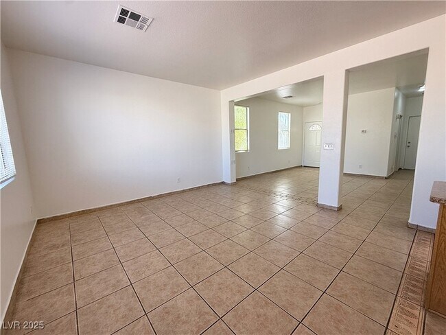 Building Photo - 5968 Hickory Nut Ave