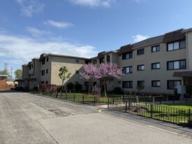 Building Photo - 9635 Brandy Ct