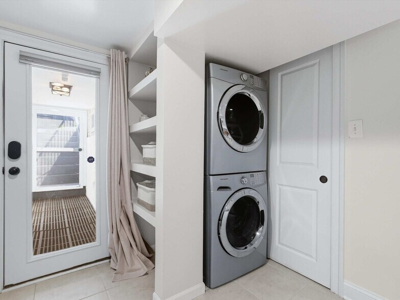 Building Photo - 4325 New Hampshire Ave NW