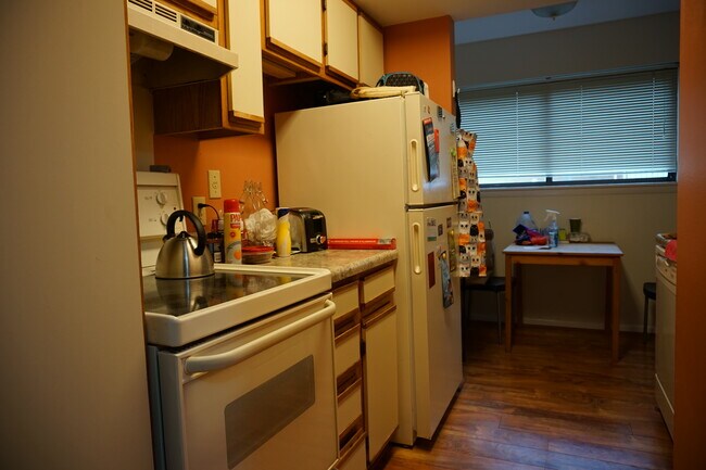 Building Photo - 505 Sunridge Dr