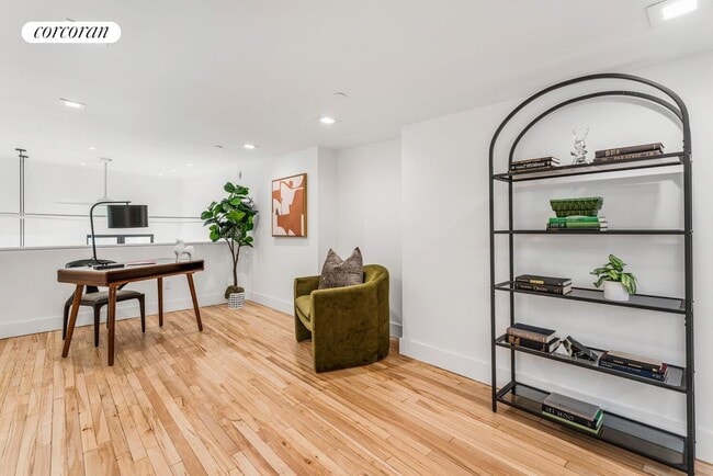 Building Photo - 489 Broome St