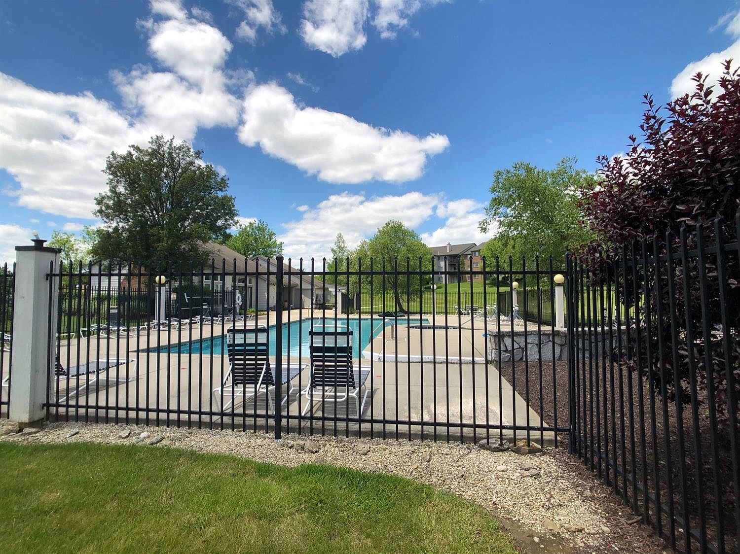 Building Photo - 8859 Eagleview Dr