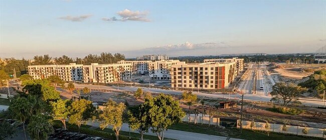 Building Photo - 2238 N Cypress Bend Dr