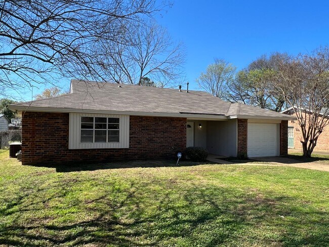 Primary Photo - Renovated with a Garage
