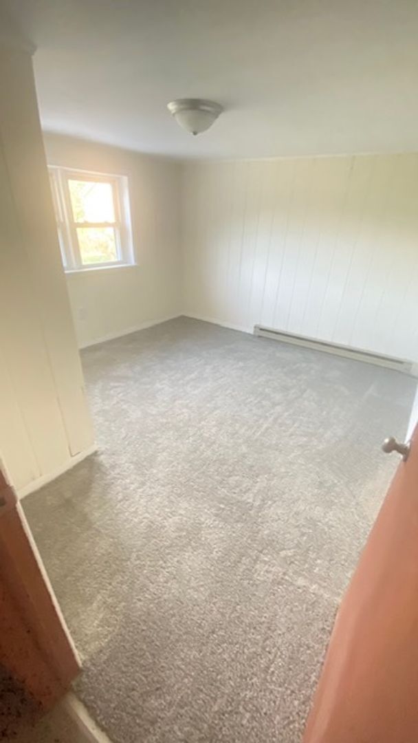 Building Photo - 3 bed/1 bath Apartment - Sherburne Earlville School District