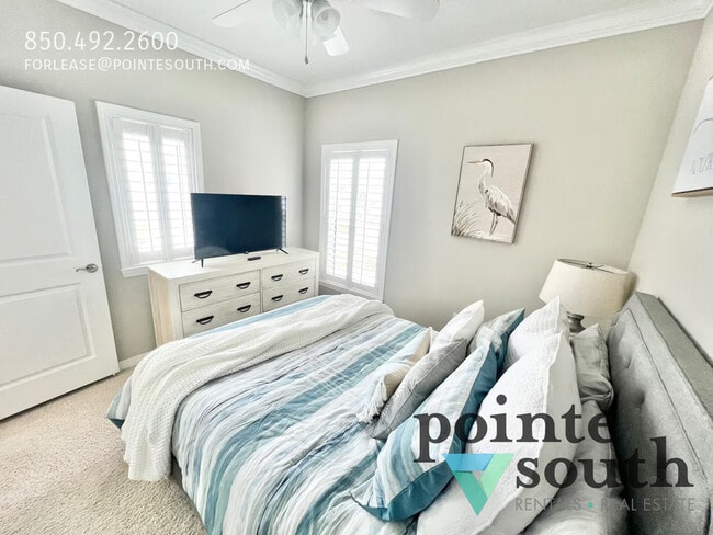 Building Photo - 6598 Carlinga Dr