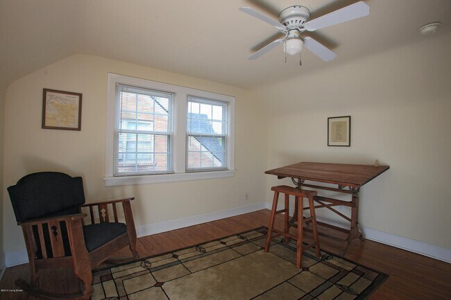 Building Photo - 2324 Emerson Ave