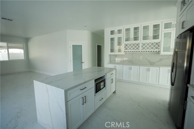 Building Photo - 25225 Stepping Stone Cir