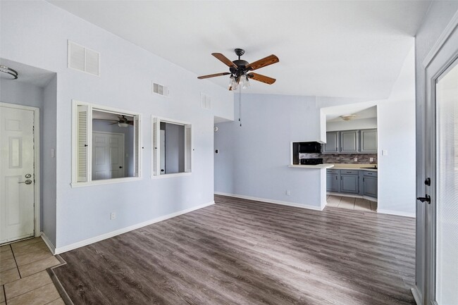 Building Photo - 1212 Horizon Trail