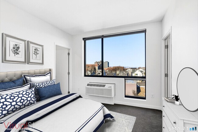 Building Photo - 19 Day St