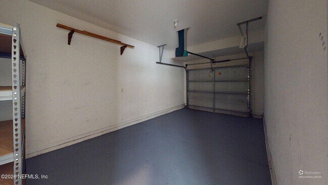 Building Photo - 8498 Climbing Ivy Trail S